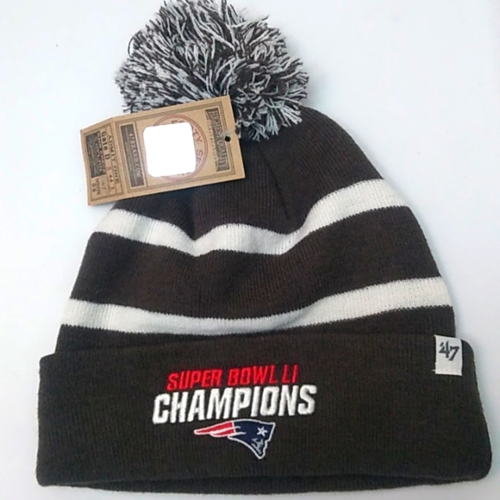 New England Patriots SB LI Pom Pom Knit Cuffed Beanie, Brown/White, OS, NWT